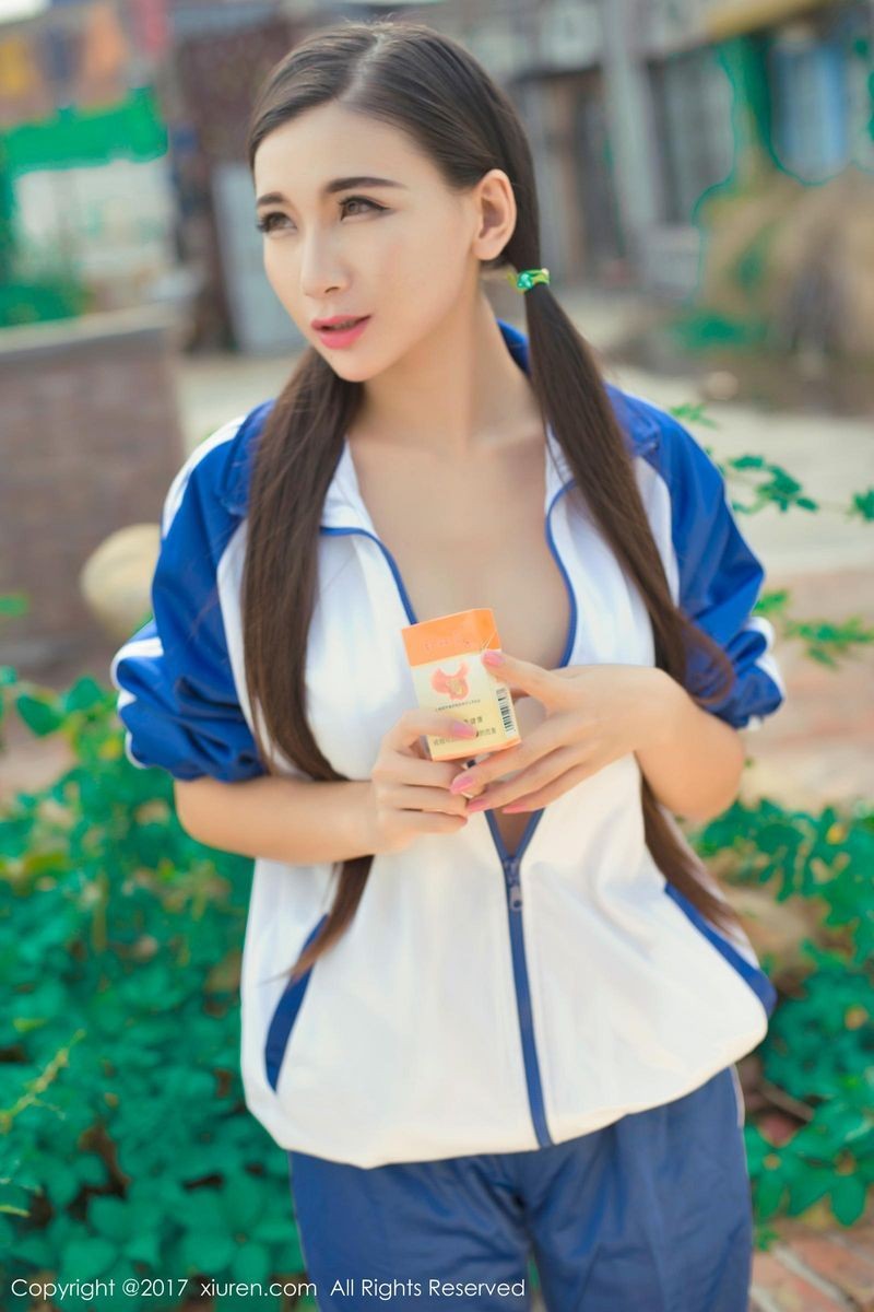 秀人网清纯美女赵颖ZY青春校服系美胸细腰内衣诱惑套图