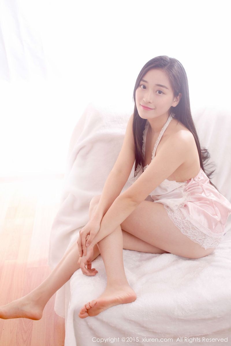 秀人网性感女神乔伊joy火辣身材蕾丝女仆诱惑翘臀美图