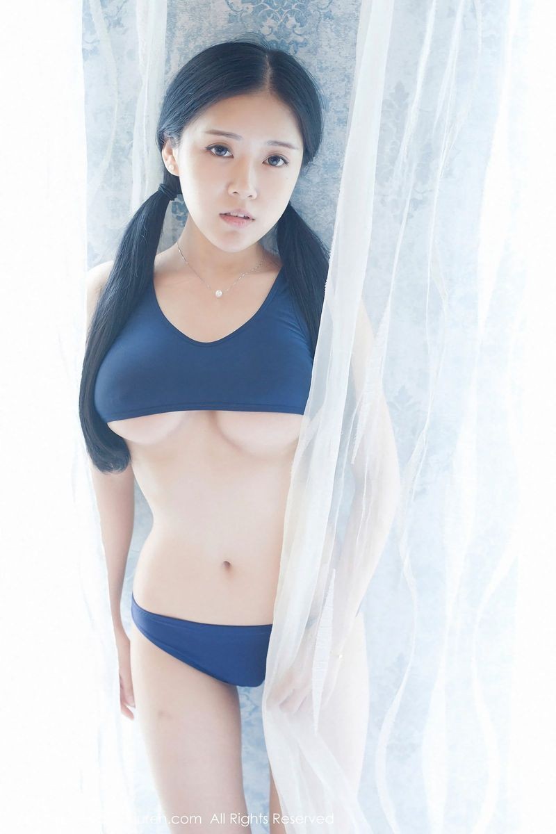 秀人网清纯美女红气球童颜巨乳死库水内衣诱惑性感套图