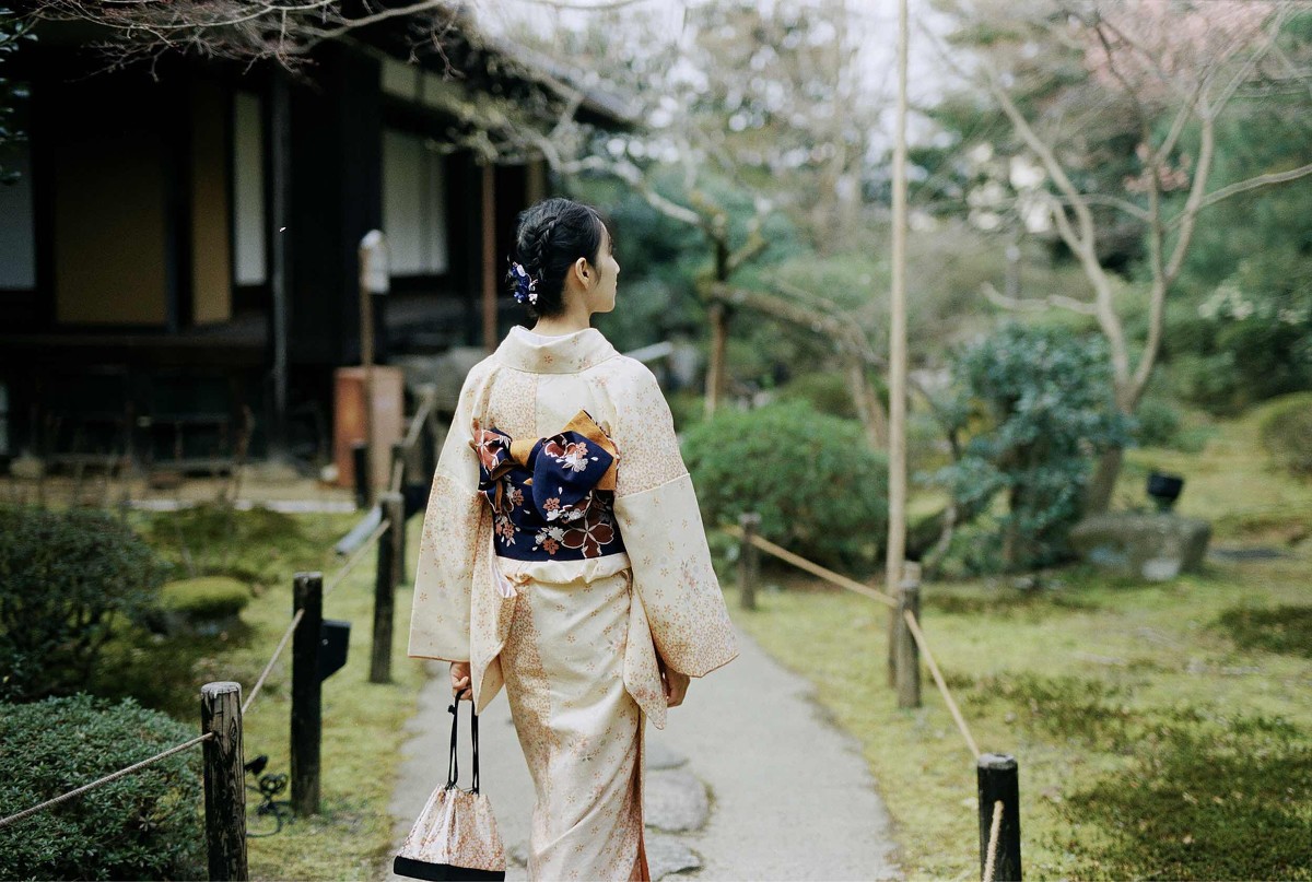 日本良家妇女和服写真