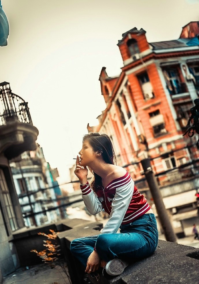 非主流火辣性感美女写真高清图片