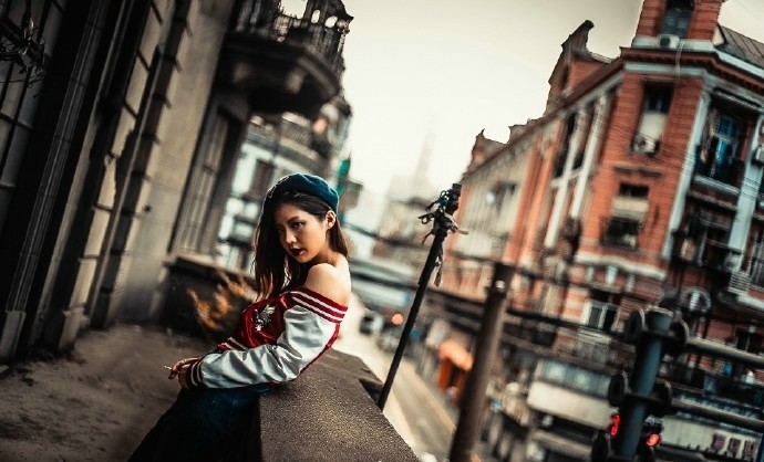 非主流火辣性感美女写真高清图片