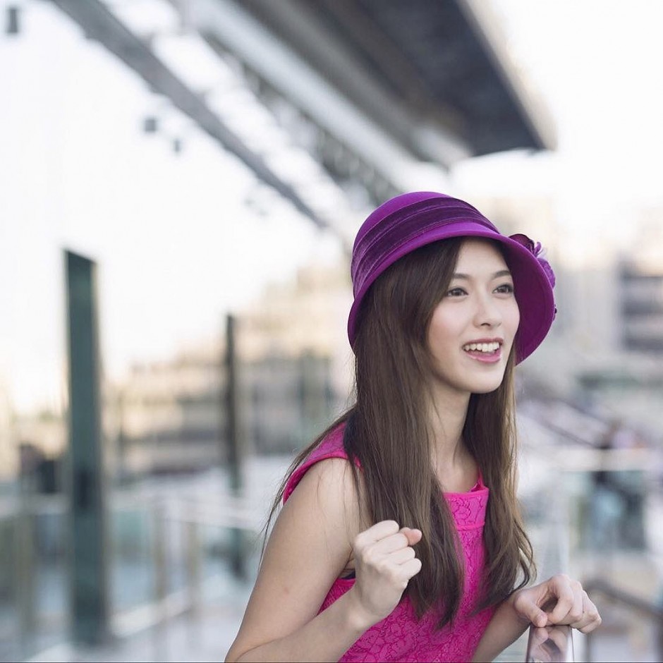 香港美女冯盈盈清纯写真图片