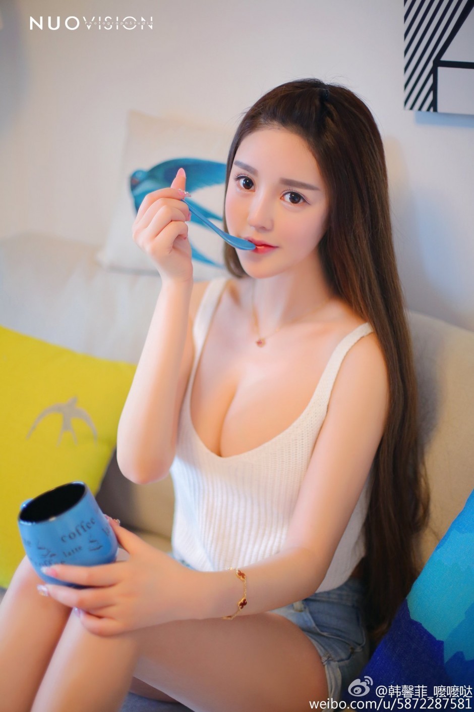 粉嫩白皙美女韩馨菲Jessica微博私拍图片