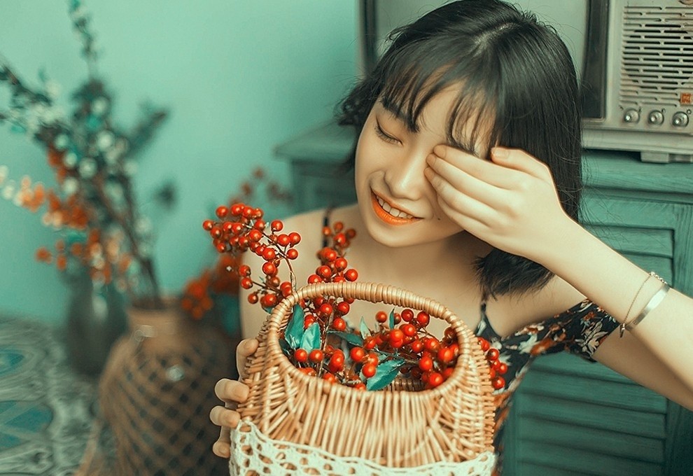 短发清爽女神碎花吊带裙甜美治愈系俏皮写真